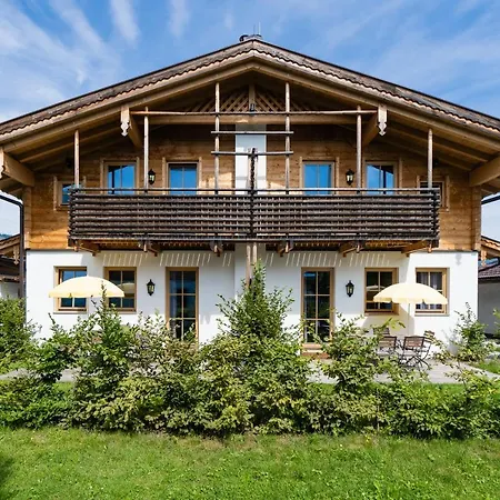Alpenchalets Flachauer Gutshof * فلاخاو