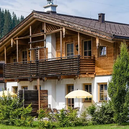 Apartman Alpenchalets Flachauer Gutshof