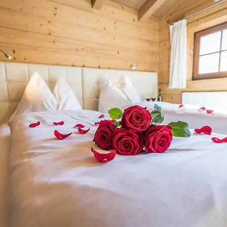 Alpenchalets Flachauer Gutshof * פלאכאו